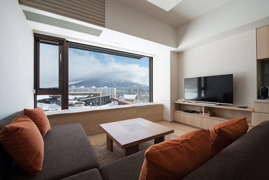 1-bedroom-Yotei-View-Living