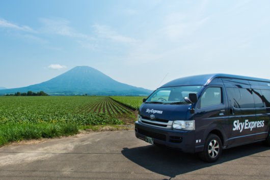 Sky Express Hi Ace Mt Yotei Summer Yasuyuki Shimanuki Crop